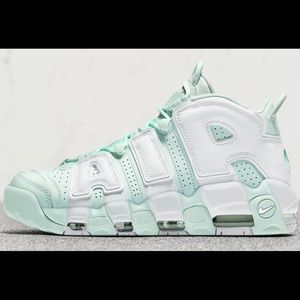 Nike women’s uptempo